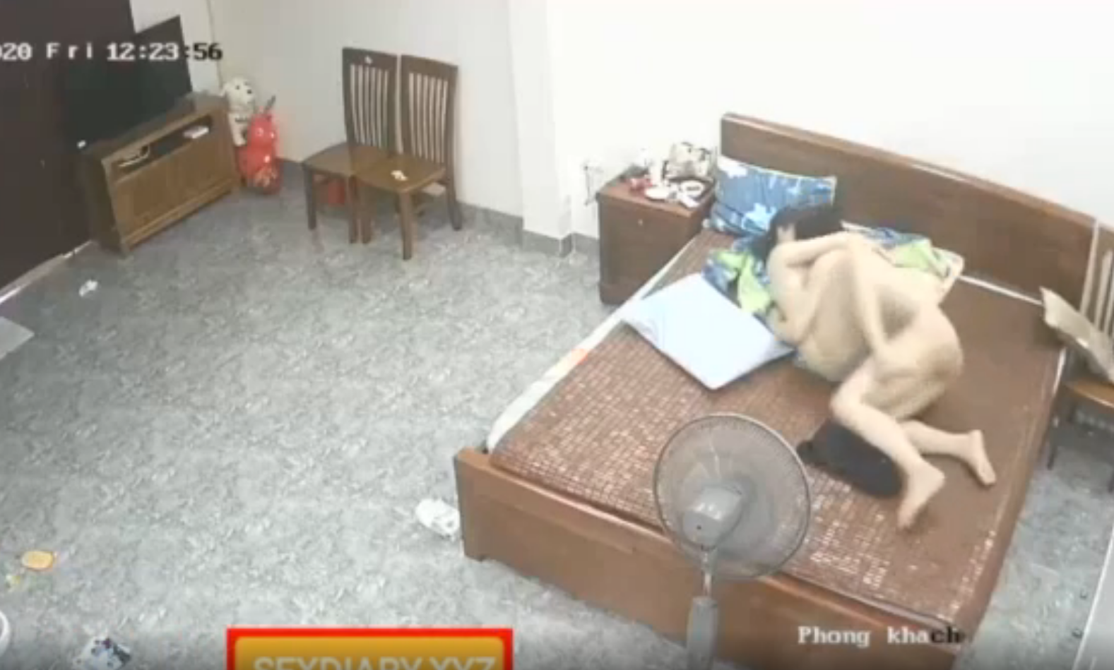 Hack camera phòng ngủ cặp vợ chồng son - 